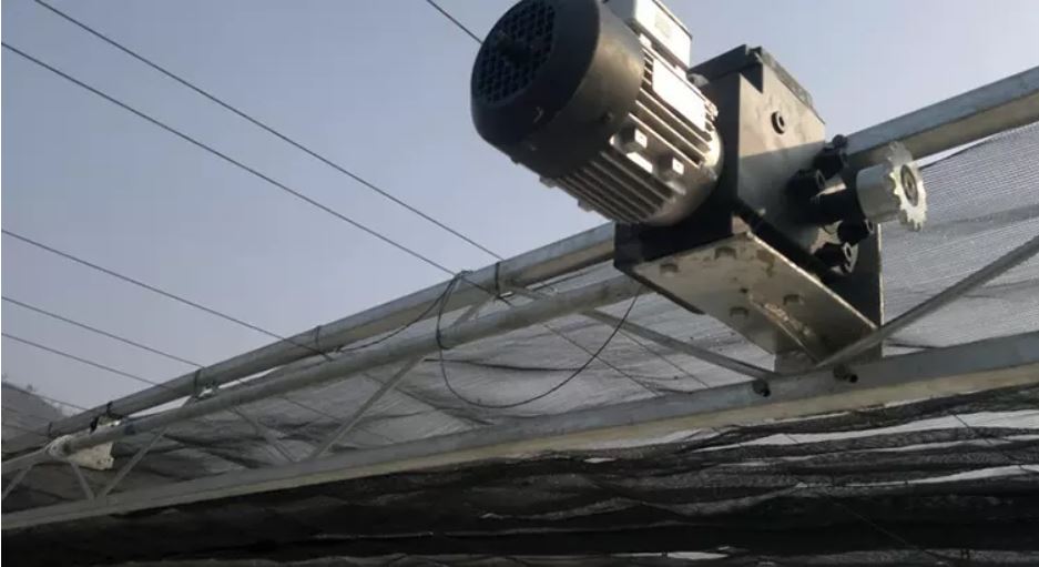 Greenhouse Window Ventilation - Heat Curtain Reducers